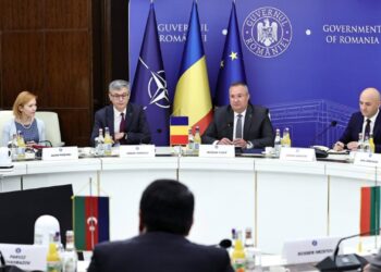 Premierul Nicolae Ciucă s-a întâlnit cu miniștrii Energiei din regiune pentru discuta despre soluțiile ce pot fi implementate pentru asigurarea gazului necesar cetățenilor