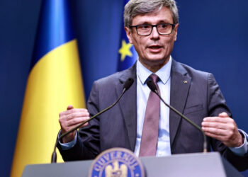 Ministrul Energiei, Virgil Popescu, după ce a fost luat la întrebări cu privire la facturile de la energie: „ANRE să-şi facă treaba să supravegheze piaţa şi să controleze piaţa. Protecţia Consumatorului să intre peste furnizorii respectivi”