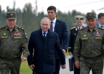 Vladimir Putin le-a cerut președinților din Kârgâzstan și Tadjikistan să-și rezolve neînțelegerile pe căi pașnice și politico-diplomatice