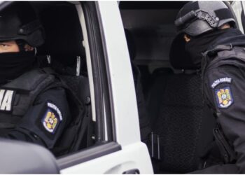 Polițiștii români au efectuat peste 200 de percheziții într-o singură zi, în dosare privind combaterea criminalității organizate, investigarea criminalității economice, investigații criminale și arme, explozivi și substanțe periculoase