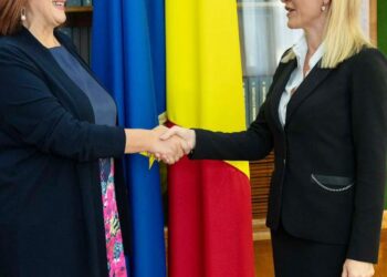 Ministrul Gabriela Firea a discutat cu vicepreședintele CE responsabil cu democrația și demografia UE despre apărearea și promovarea drepturilor copiilor și egalitatea de șanse dintre femei și bărbați