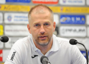 Selecționerul echipei naționale de fotbal a României: „Prezenţa la Campionatul European este obligatorie, altfel este capăt de drum pentru mine”