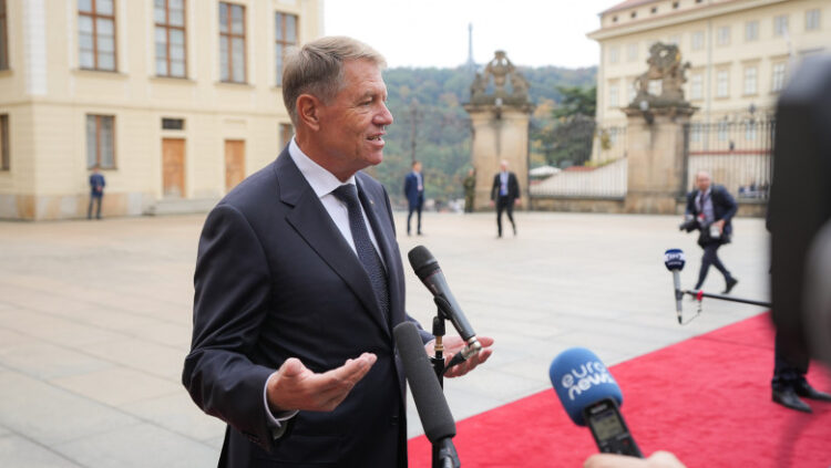 Klaus Iohannis, despre plafonarea temporară a prețului la gazele naturale la nivelul UE: „Eu din februarie spun că trebuie făcut ceva, propunerea mea, dacă vă amintiţi, a fost să despărţim piaţa gazului de piaţa electricităţii”