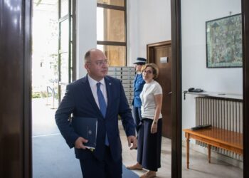 Ministrul Bogdan Aurescu va avea o rundă de consultări politice bilaterale cu ministrul afacerior externe și europene Jean Asselborn