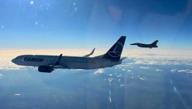 Forțele Aeriere Române au executat o misiune de însoțire aeriană a aeronavei TAROM care a asigurat transportul delegației NATO la București