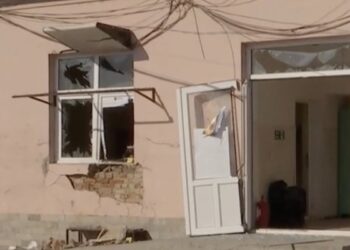 Peste 100.000 de lei se afla în bancomatul aruncat în aer din sediul Poliției Locale Castelu