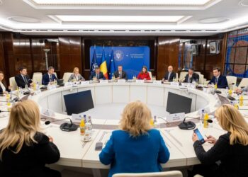 Premierul Nicolae-Ionel Ciucă, întrevedere cu o delegație a CONAF pe tema reducerii abandonului școlar