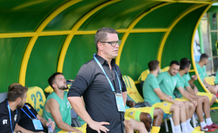 Flavius Stoican a fost demis din funcția de antrenor principal al echipei de fotbal CS Mioveni
