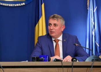Ministrul Lucian Bode a organizat o întâlnire cu istorici și universitari, reprezentanți ai principalelor institute de cercetare ale Academiei Române, ai Arhivelor Diplomatice, Bibliotecii Naționale și ai societății civile