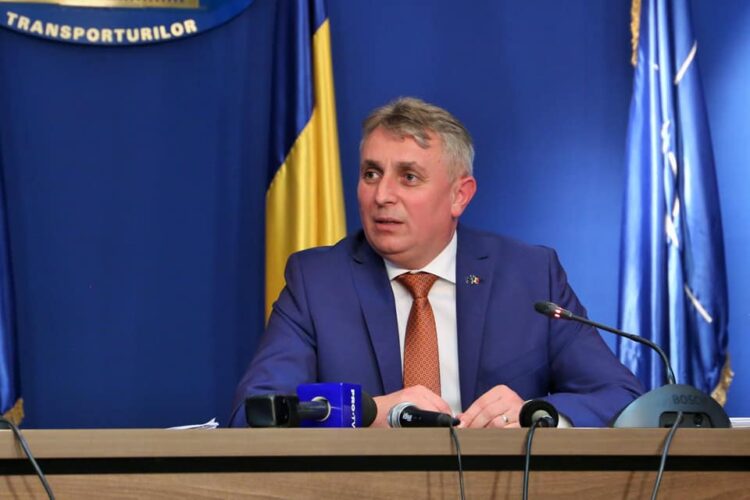 Ministrul Lucian Bode a organizat o întâlnire cu istorici și universitari, reprezentanți ai principalelor institute de cercetare ale Academiei Române, ai Arhivelor Diplomatice, Bibliotecii Naționale și ai societății civile