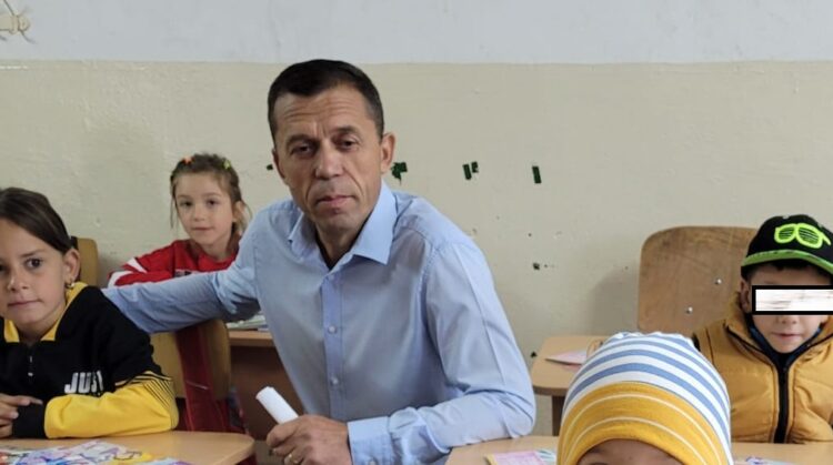 Viceprimarul comunei Dumești, acuzat că le-a închiriat pajiști soției și mamei sale fără licitație publică