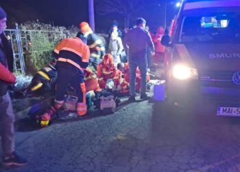 Grav accident rutier pe o trecere de pietoni din Petroșani. Șase copii au fost loviți de un conducător auto beat și fără permis