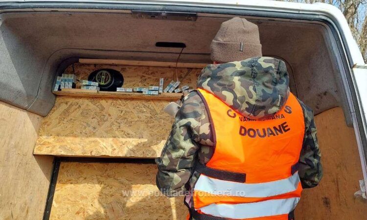 Polițiștii din PTF Albița au depistat un bărbat care a încercat să introducă în țară peste 24 de kilograme de tutun pentru narghilea