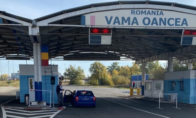 Moldovean cu permis fals de conducere, ce avea însemnele autorităților din Federația Rusă, depistat în PTF Oancea