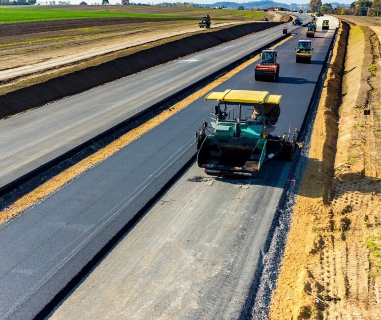 Ministerul Dezvoltării, prin programul „Anghel Saligny”: peste 228 milioane lei pentru investiții în drumuri, poduri și canalizare