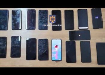 Trei hoți de telefoane au fost reținuți de polițiștii din Adjud