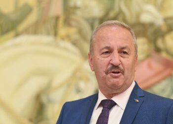 Vasile Dîncu, ironic după întâlnirile de la restaurant: „Am fost mândru să fiu contemporan cu mine!”