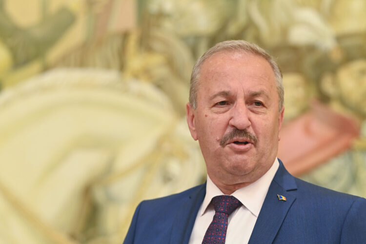 Vasile Dîncu, ironic după întâlnirile de la restaurant: „Am fost mândru să fiu contemporan cu mine!”