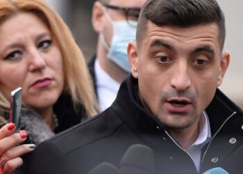 George Simion o susține pe Șoșoacă! „Are dreptate. Mai avea să vă citeze din Petre Țuțea!”