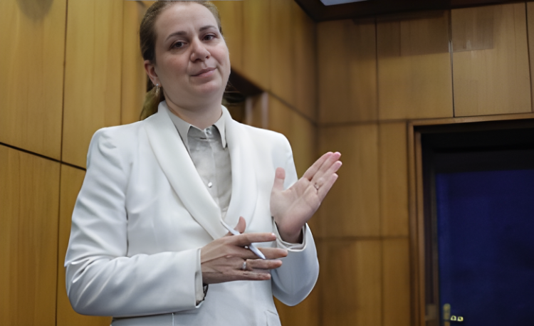 Ligia Deca, extrem de fericită de decizia CCR! Radiază de fericire!