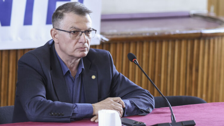 Marius Nistor, președintele Federației Spiru Haret, dă înapoi! „Într-un fel sau altul, ne vom întoarce la catedră, dar problema aceasta va rămâne!”