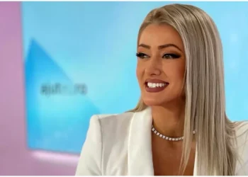 Cea mai frumoasă femeie din România, Iuliana Pepene, și iubitul, în prima vacanță împreună, după ce prezentatoarea TV s-a întors din America Express!