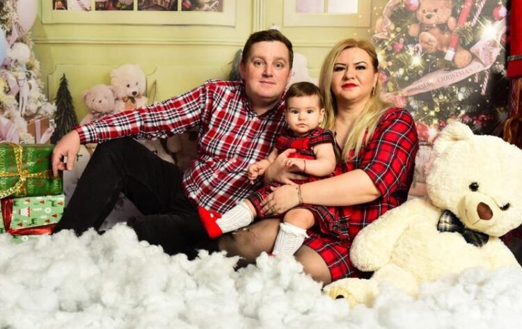 ”Nu mai rezist”! Raluca Bucșa, gravida care și-a așteptat medicul în sala de nașteri timp de 12 ore!