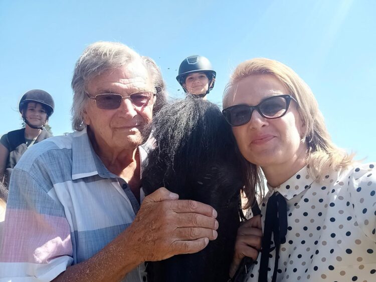 Florin Piersic a revenit la Herghelia Lucina la 50 de ani de când a filmat acolo „Frații Jderi