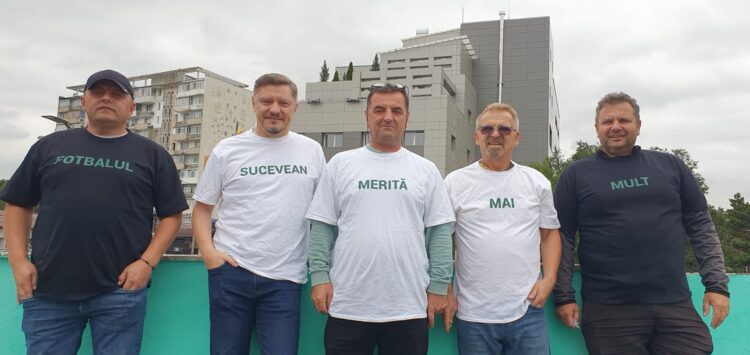 AUR Suceava a răspuns prezent la meciul Forestei cu Șomuz Fălticeni cu mesajul „Fotbalul sucevean merită mai mult!”