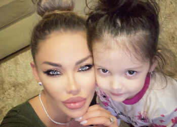 Bianca Drăgușanu, bătăușă rău! S-a luat la harță cu mama unei colege de-a fiice ei, Sofia!