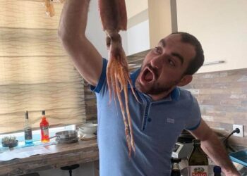 Cine e interlopul care a închis Taverna Racilor? L-a reclamat pe Pescobar după ce a făcut toxiinfecție!