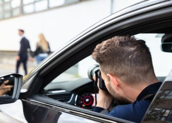 Investigații de infidelitate: Cum te poate ajuta un detectiv particular din Iași