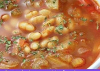 Ce trebuie sa pui in fasole ca sa nu te mai balonezi? Trucul stiut de putine gospodine!