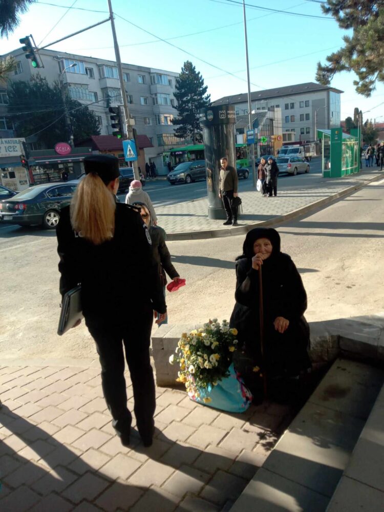 Poliția locală din Suceava a prins toți baronii! Acum a trecut la bătrănelele care vând flori!