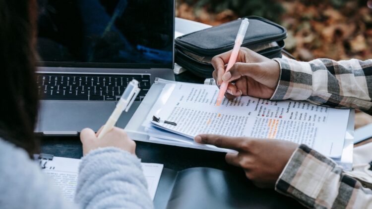 Imprimanta, un real ajutor în viața unui elev