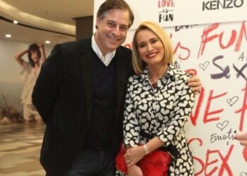 Ce face soțul Andreei Esca atunci când o vede la Știrile Pro TV?