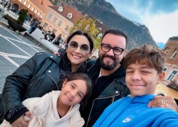 Mulți dintre critici pare că nu au nimic cu Eva Măruță, ci cu familia Măruță și în special cu Cătălin Măruță. Despre familie ca brand