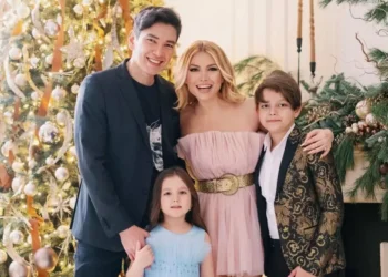 Elena Gheorghe a ajuns cu fiul ei, Nicholas, în stare gravă la spital!