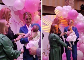 Camelia Potec şi-a botezat cea de a doua fetiţă în mare secret! Cum s-a distrat fosta mare înnotătoare?