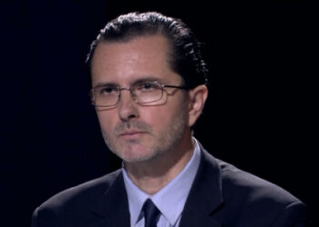 Vasile Bănescu: Nu există o aşa-zisă „taxă” oficială pentru oficierea slujbei de înmormântare!