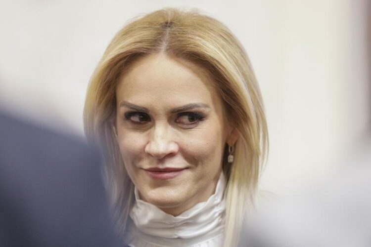 Gabriela Firea, încântată de faptul că se află pe loc eligibil la Europarlamentare. Chipul ei radiază de fericire!