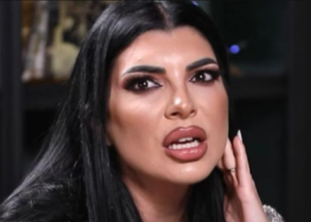 Actrița Andreea Tonciu, considerată de regizorii deștepți o Monica Bellucci a României datorită frumuseții și umorului, a fost văzută circulând cu metroul în București