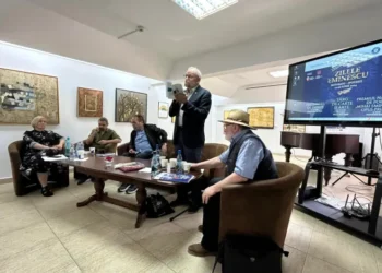 Pentru ediția din acest an, organizatorii au propus un nou concept, care a inclus: Festivalul de Debut, Târgul de Carte și Arte, gala de acordare a