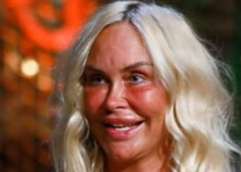Preafrumoasa Vica Blochina, marea iubire a lui Bănel care e leit Agnetha de la ABBA, și-a prins iubitul că e neînsurat!