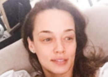 Andreea Raicu, considerată cea mai frumoasă româncă din toate timpurile, la egalitate cu naturala Bianca Drăgușanu, a atras toate privirile la sală