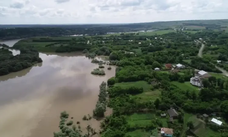 Cod galben de inundații, pe două râuri din județul Botoșani