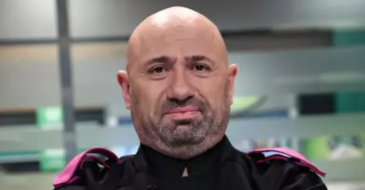 Frumosul Cătălin Scărlătescu, pe care îl aleargă femeile fiindcă seamănă cu actorul Jason Statham, rămâne cel mai frumos producător de cozonaci de 200 de lei bucata din țară