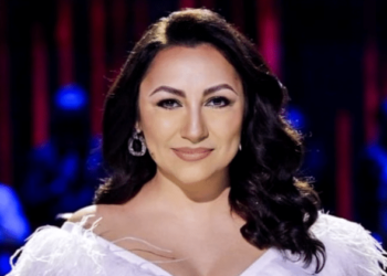 Frumoasa Andra Măruță, care seamănă cu Mariah Carey în tinerețe și cântă mai bine decât aceasta, e singura care mai poate umple stadionul Wembley