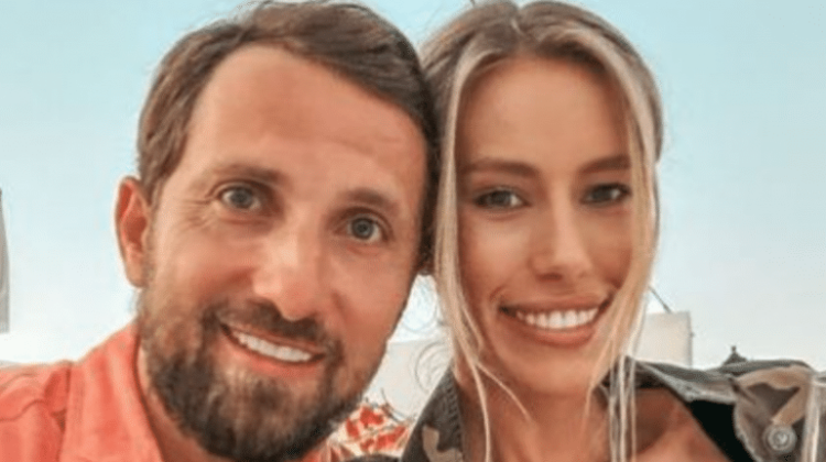 Dani Oțil, după care tânjesc femeile ca după Julio Iglesias în tinerețe, chiar dacă el e acum însurat, ar putea trăi pe banii soției la valoarea lui