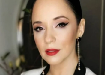 Frumoasa Andreea Marin, divă de nivelul Jennifer Lopez pe plajele din Capri, unde s-a triplat prețul la șezlonguri doar pentru că era ea acolo